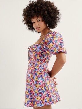 NWT LOVE AND LEMONS SASHA MINI FLORAL DRESS SIZE S